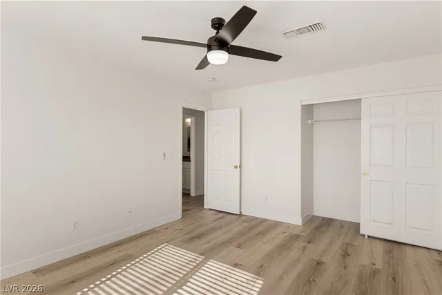 $2,500 | 9813 Camino Loma Verde Avenue, Las Vegas, NV 89117