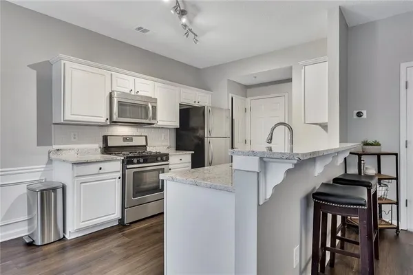 $1,950 | 254 Regent Square, Woodstock, GA 30188