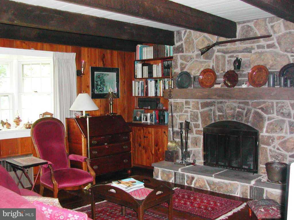 185 Delp Road Lancaster, PA 17601 - Photo 2 of 8 Gallery Image 2
