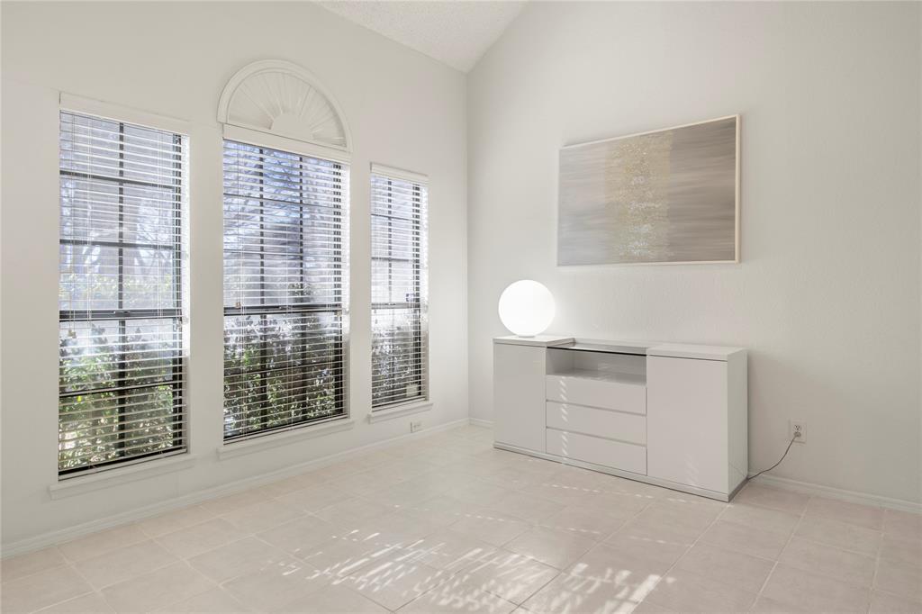 18914 Ravenglen Court Dallas, TX 75287 - Photo 5 of 33 Great office or formal Living room space with vaulted ceilings