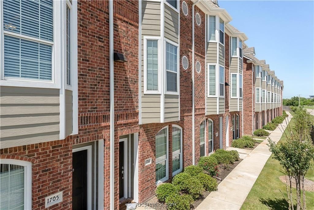 1198 Jones-Butler Road, Unit 2003 College Station, TX 77840 - Photo 20 of 22 View of building exterior
