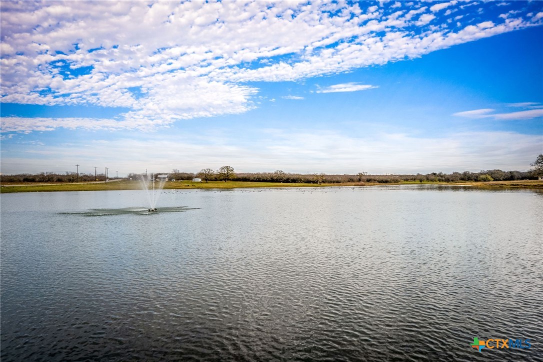 38 Settlement Way Luling, TX 78648 - Photo 14 of 23 a view of an ocean