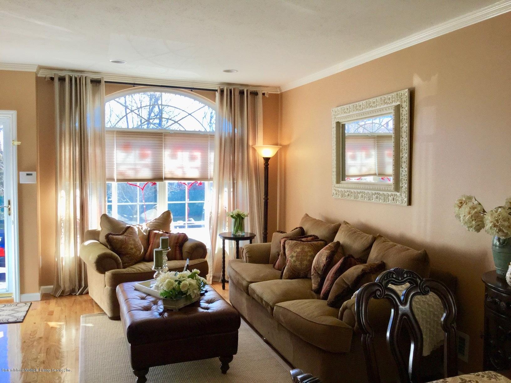 16 Ralph Avenue Staten Island, NY 10312 - Photo 3 of 38 living room 1