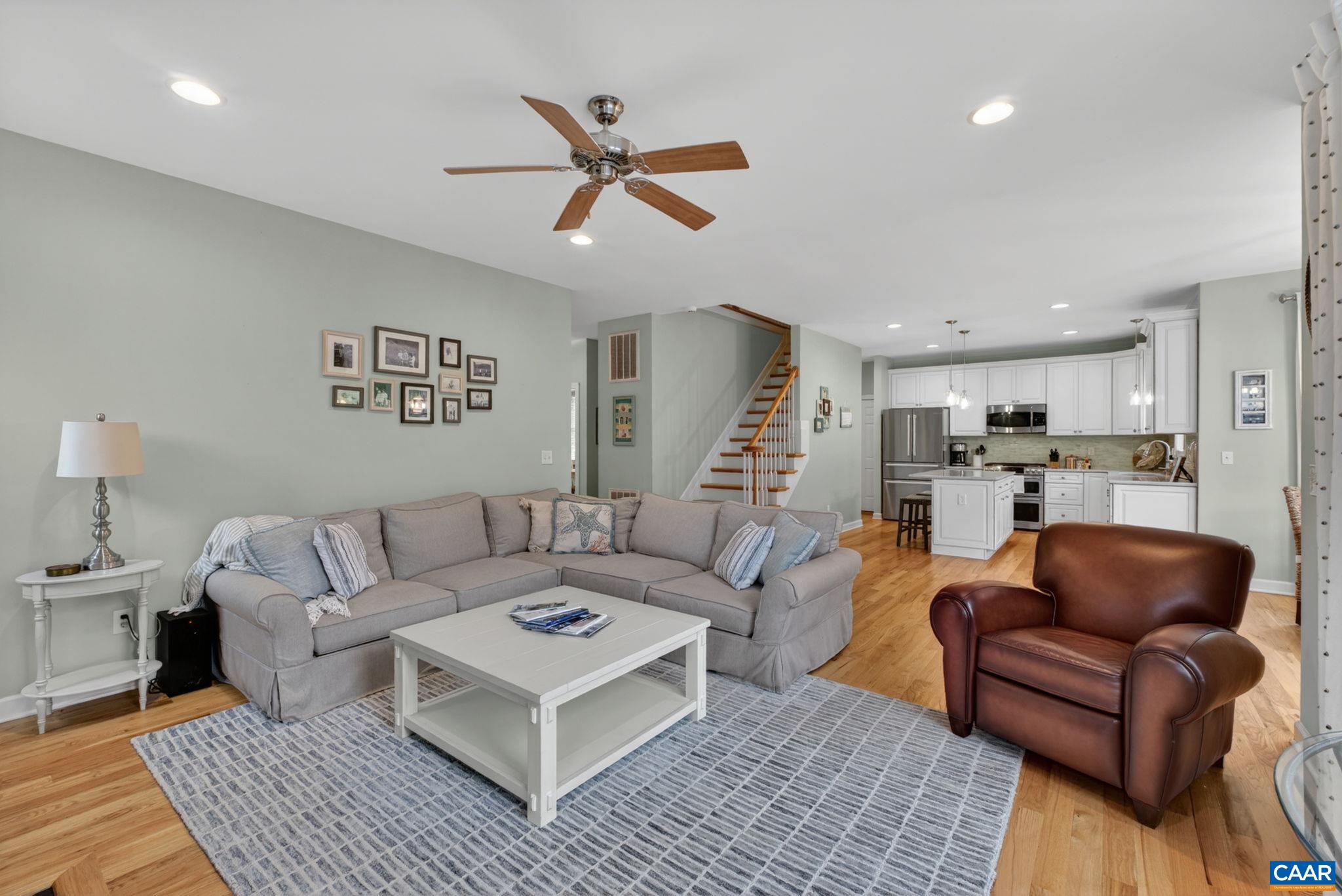 511 Taylor Ridge Way Palmyra, VA 22963 - Photo 14 of 57 a living room with furniture