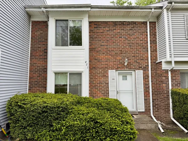 $207,900 | 421 Standish Court, Bolingbrook, IL 60440