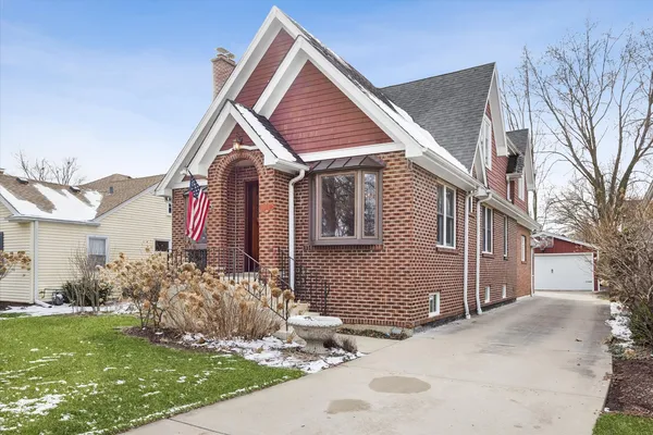 $1,275,000 | 5116 Woodland Avenue, Western Springs, IL 60558