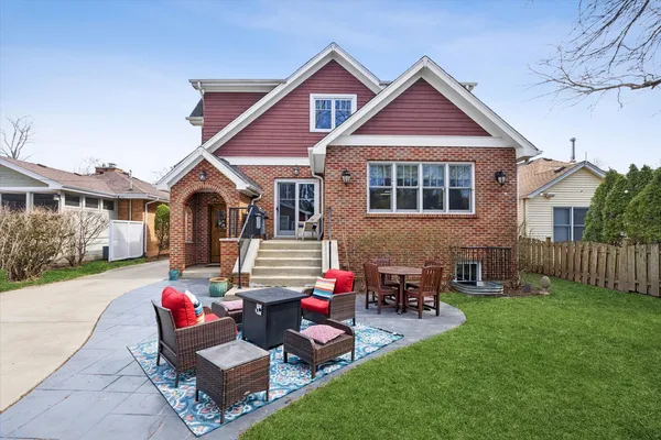 $1,275,000 | 5116 Woodland Avenue, Western Springs, IL 60558