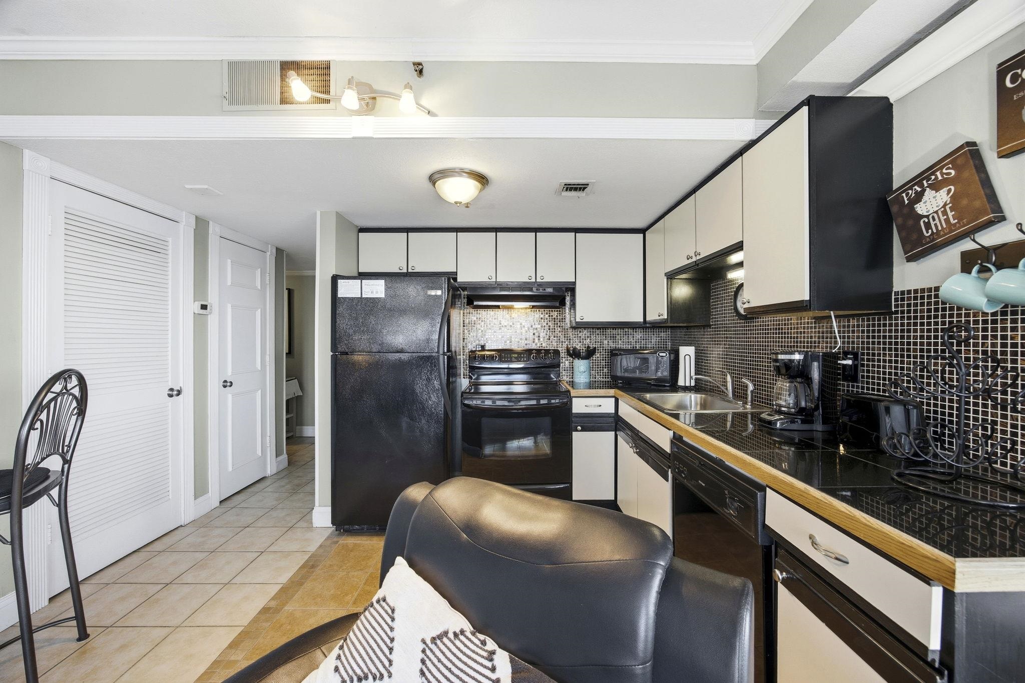 1605 South Ocean Boulevard, Unit 1004 Myrtle Beach, SC 29577 - Photo 13 of 36