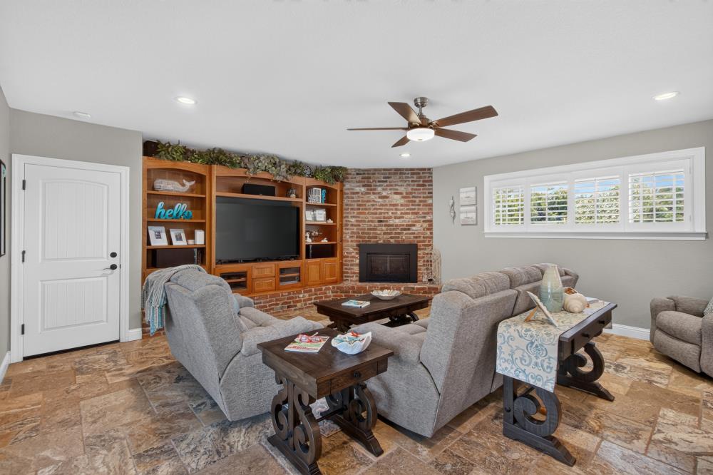 3812 Dell Road Carmichael, CA 95608 - Photo 25 of 64