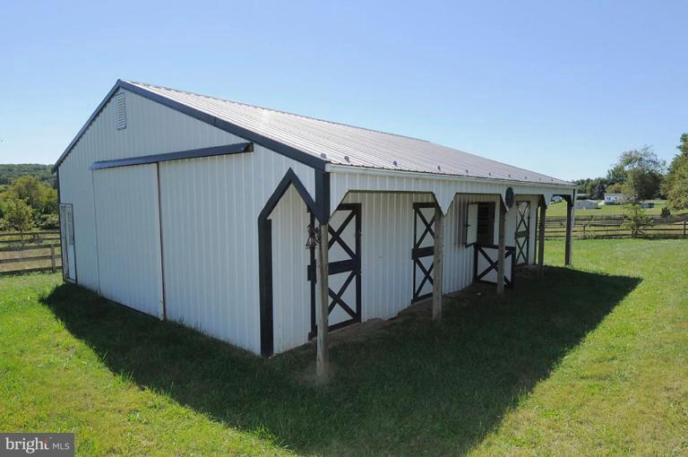 2108 Ebbvale Road Manchester, MD 21102 - Photo 17 of 23 Barn