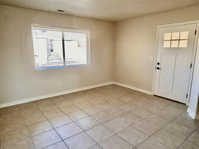 617 West Evans Ridge Circle, Unit 4 Washington, UT 84780 - Photo 4 of 16 Living Room