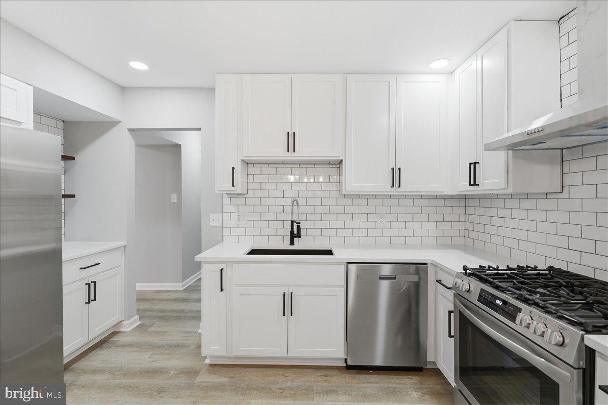 1657 Parkcrest Circle, Unit 100 Reston, VA 20190 - Photo 12 of 25