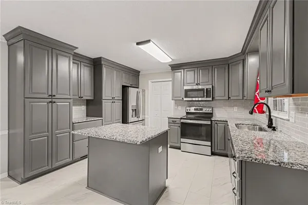 $409,000 | 190 Scottsdale Lane, Clemmons, NC 27012