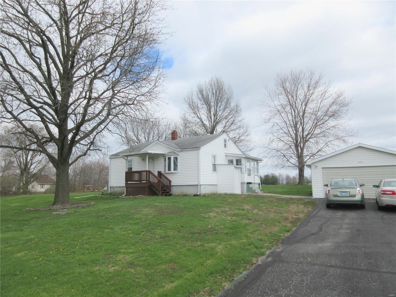 4755 Fosterburg Road Bethalto, IL 62010 - Photo 1 of 17 Gallery Image 1