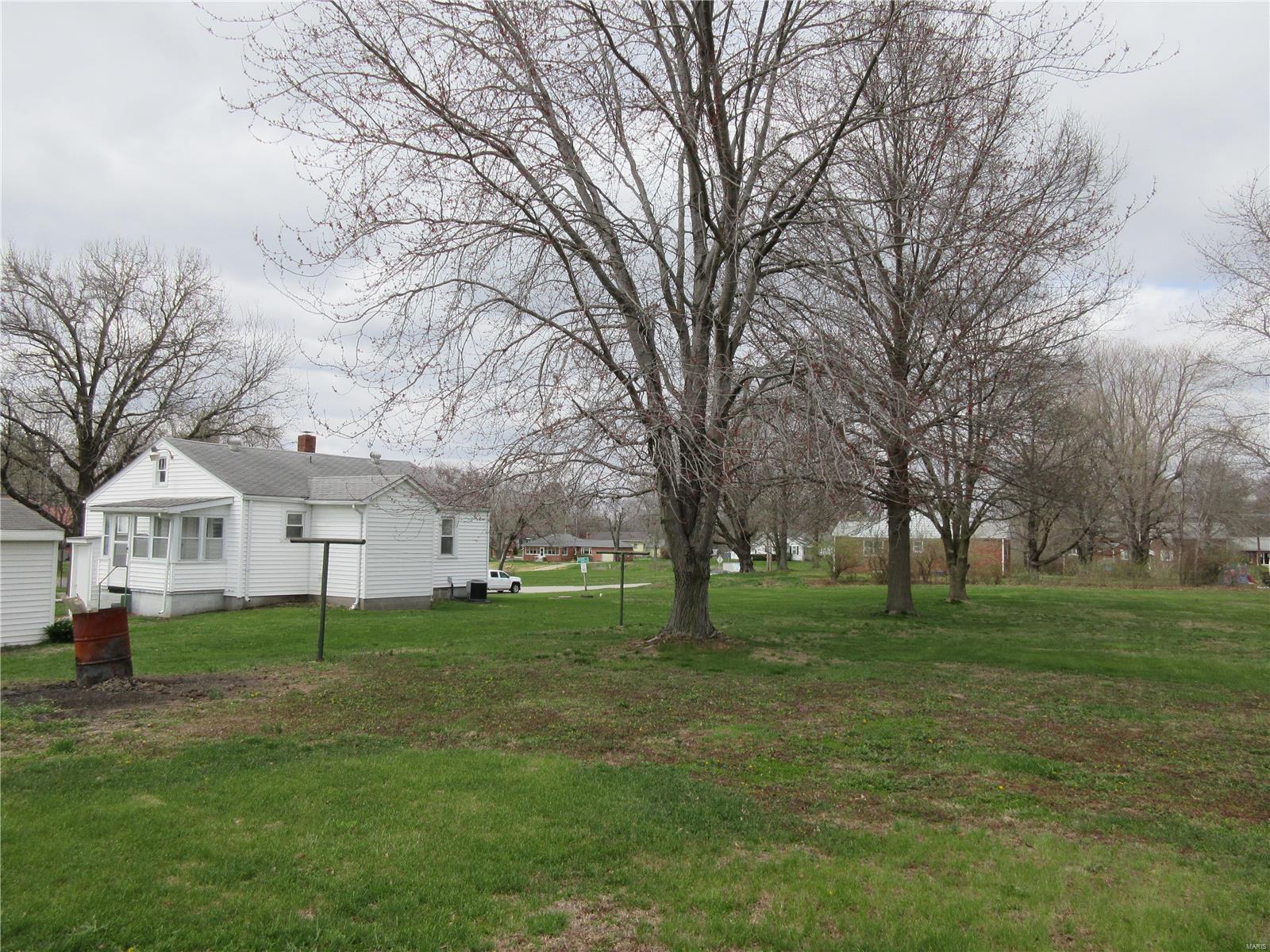 4755 Fosterburg Road Bethalto, IL 62010 - Photo 12 of 17 Gallery Image 12