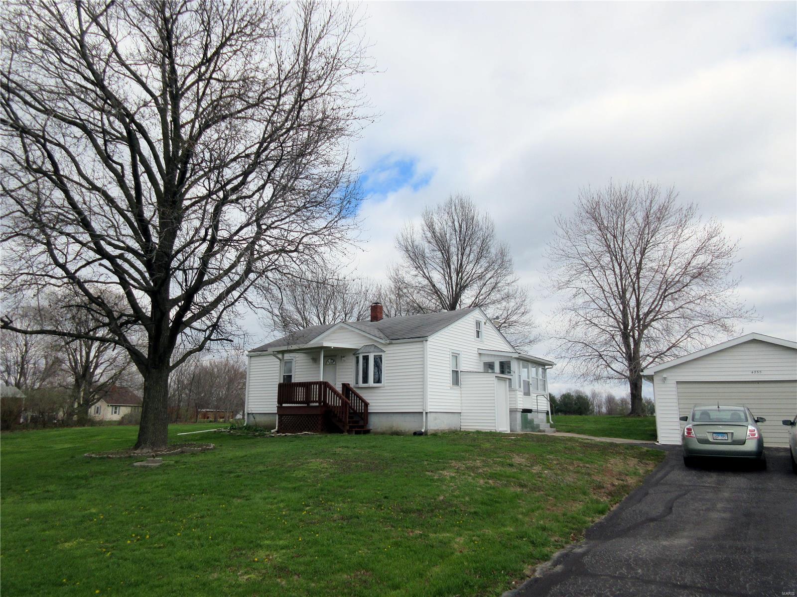 4755 Fosterburg Road Bethalto, IL 62010 - Photo 13 of 17 Gallery Image 13
