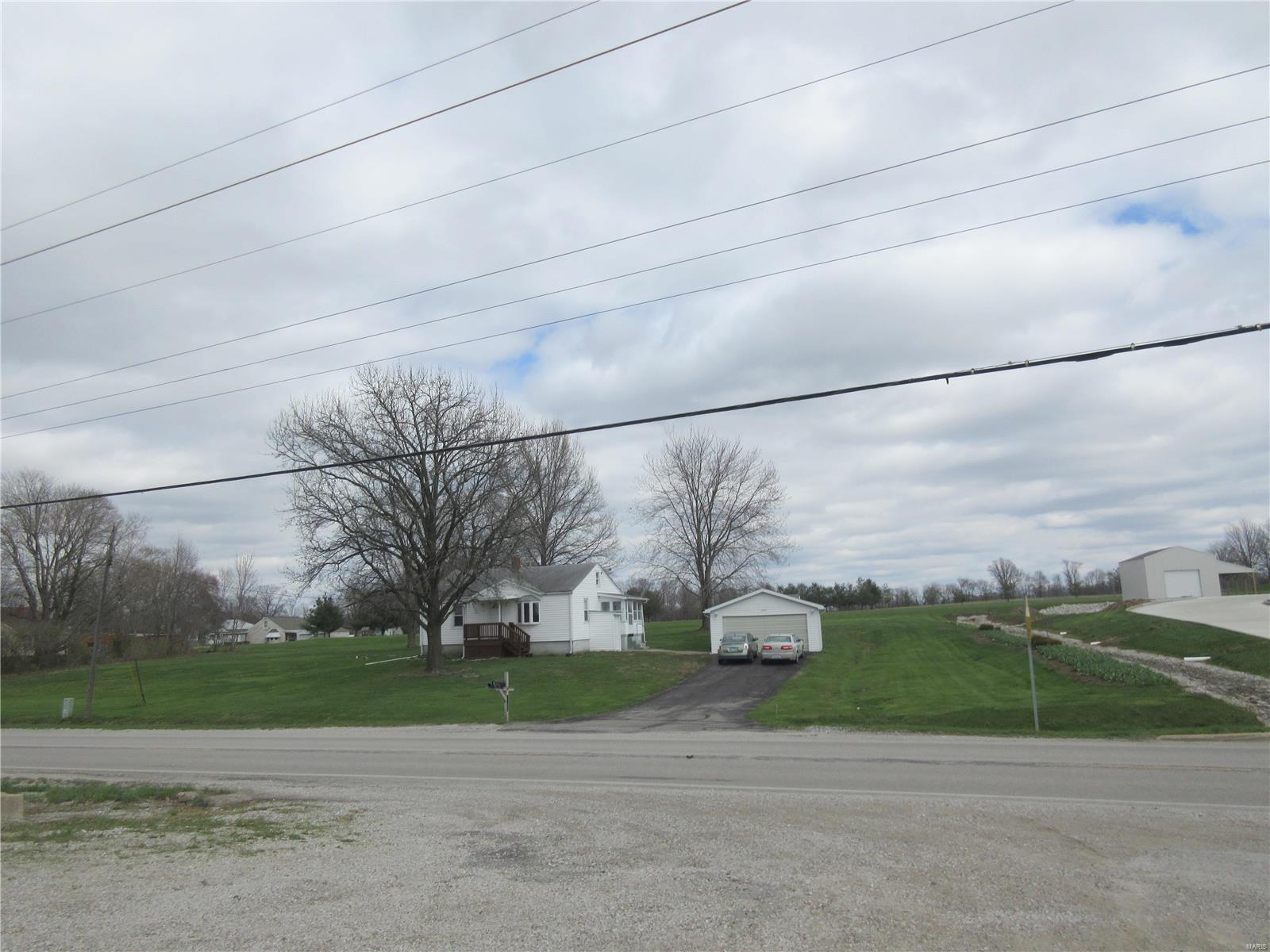 4755 Fosterburg Road Bethalto, IL 62010 - Photo 15 of 17 Gallery Image 15