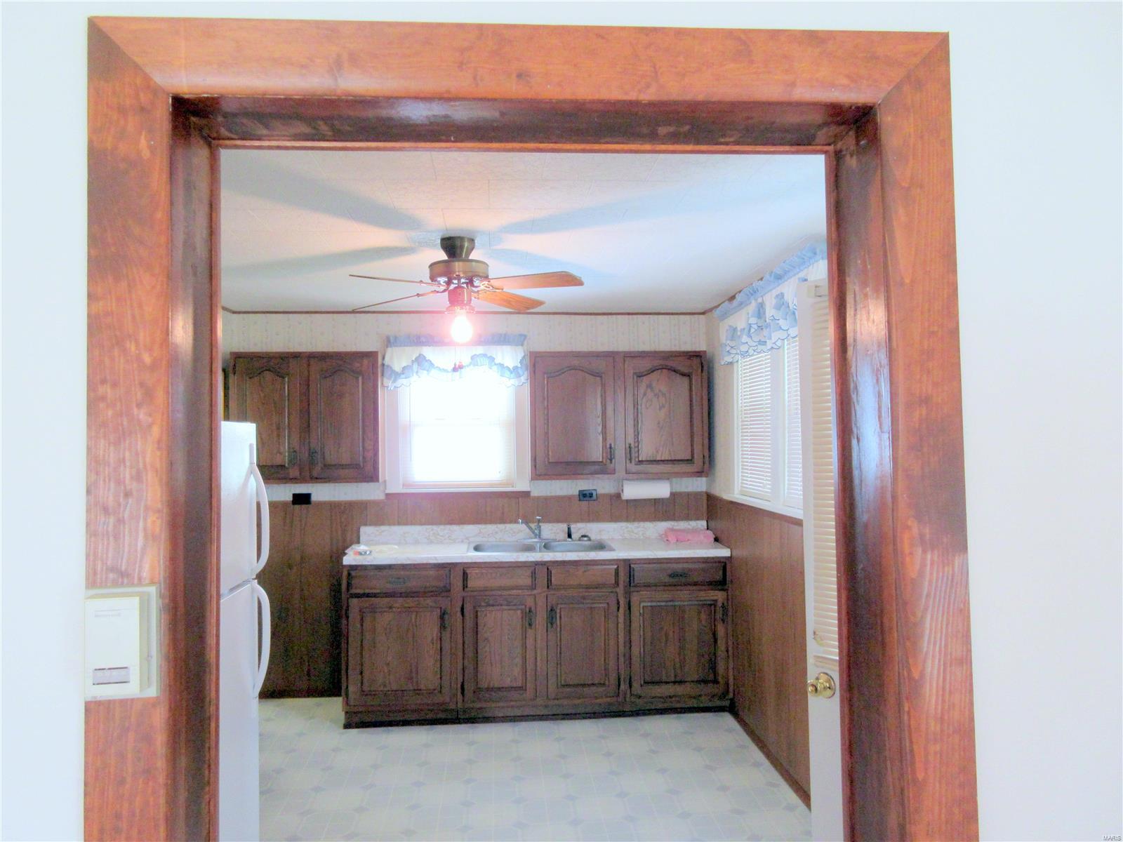 4755 Fosterburg Road Bethalto, IL 62010 - Photo 5 of 17 Gallery Image 5
