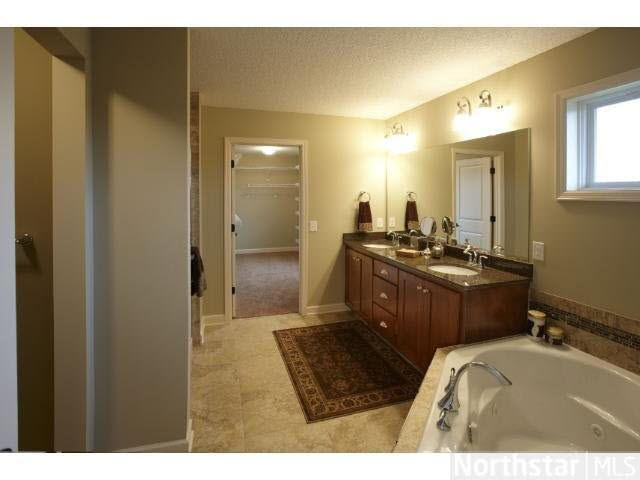 8771 Reflections Road Chanhassen, MN 55317 - Photo 17 of 18 Gallery Image 17