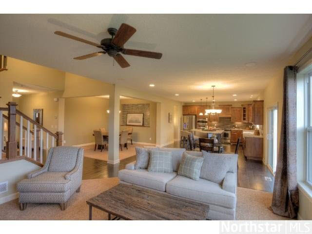 8771 Reflections Road Chanhassen, MN 55317 - Photo 10 of 18 Gallery Image 10