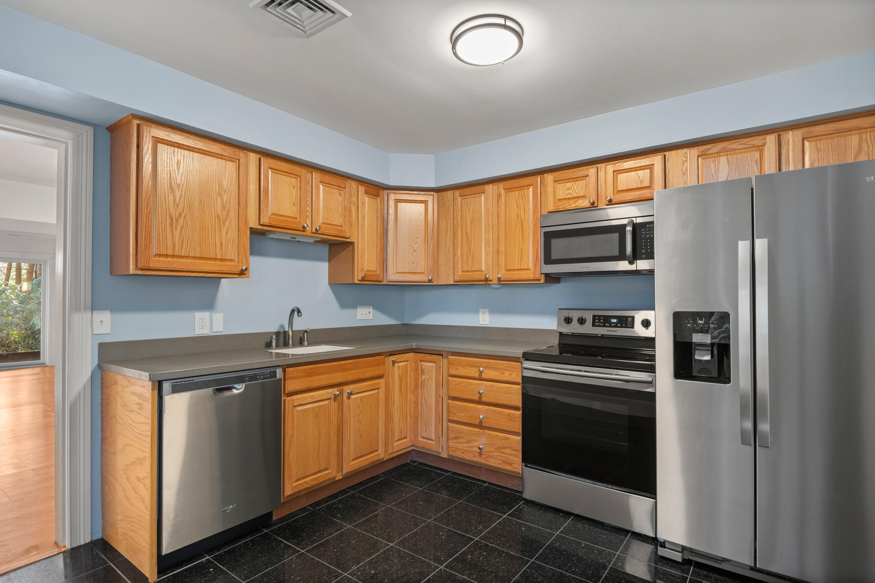 18 Foreside Common Road, Unit 18 Falmouth, ME 04105 - Photo 6 of 29 19_18 Foreside Common Dr_PGM_Print
