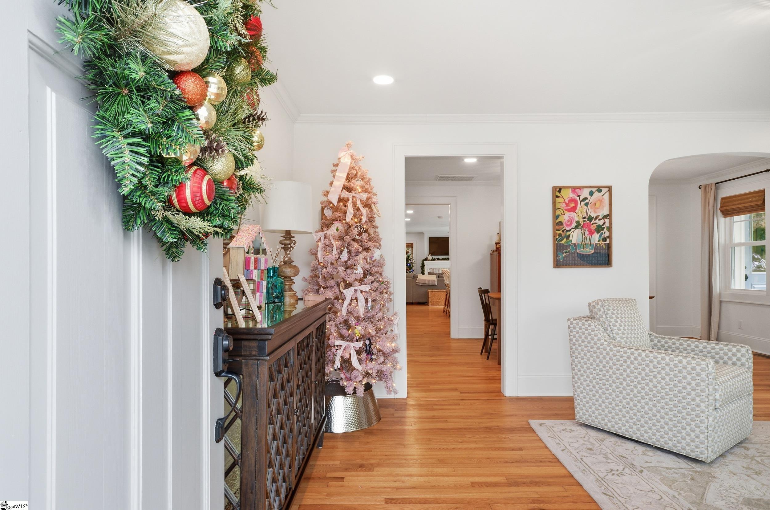 9 Tyler Street Greenville, SC 29605 - Photo 2 of 31