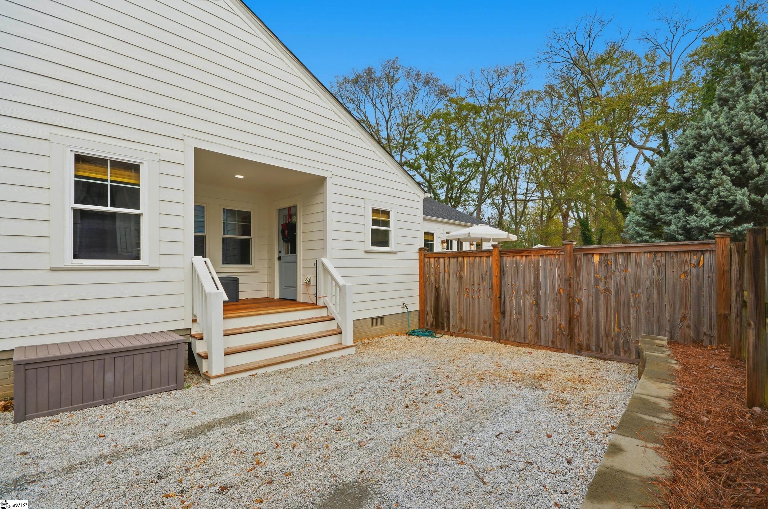 9 Tyler Street Greenville, SC 29605 - Photo 26 of 31