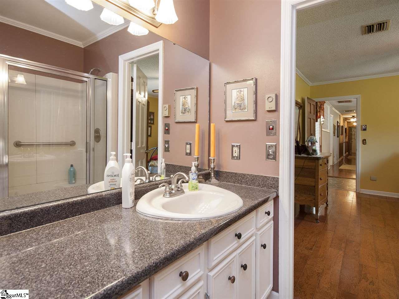 525 Mulberry Road Easley, SC 29640 - Photo 12 of 36