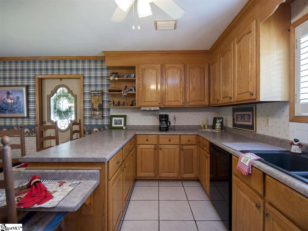 525 Mulberry Road Easley, SC 29640 - Photo 18 of 36