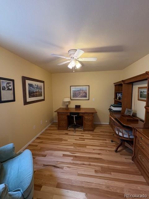 4 Shetland Court Highlands Ranch, CO 80130 - Photo 13 of 46 a living room with furniture and a piano