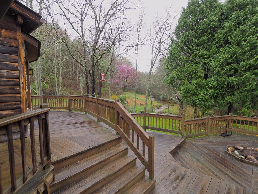 980 Homestead Road Hillsville, VA 24343 - Photo 5 of 68 Gallery Image 5
