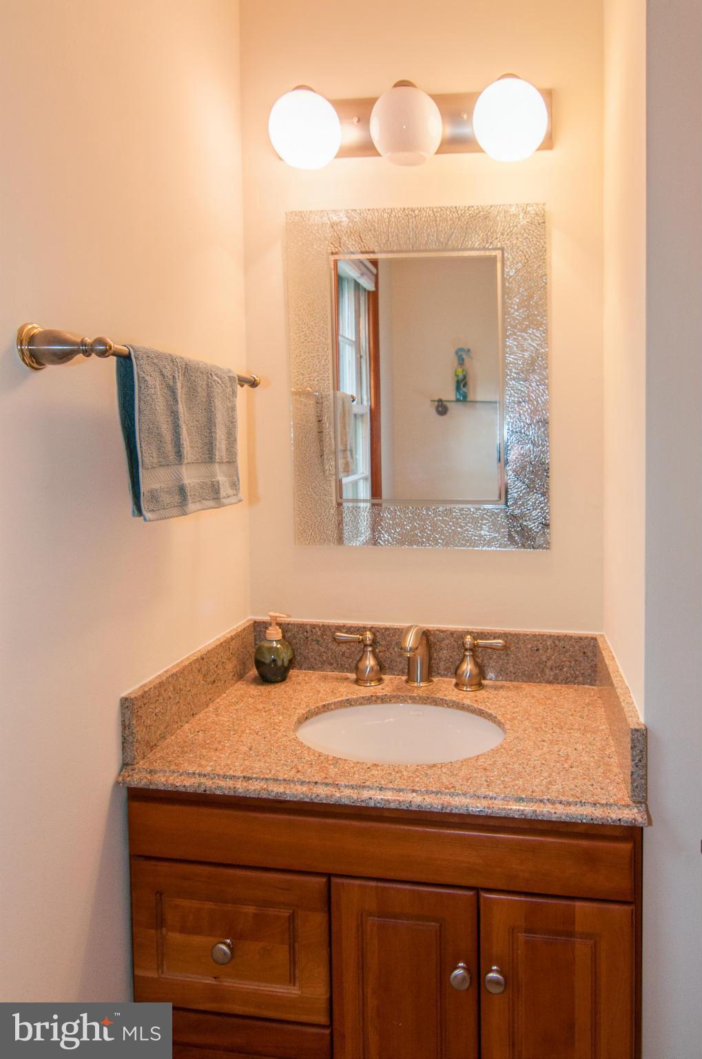 7319 Castle Road Manassas, VA 20109 - Photo 14 of 22 Bath