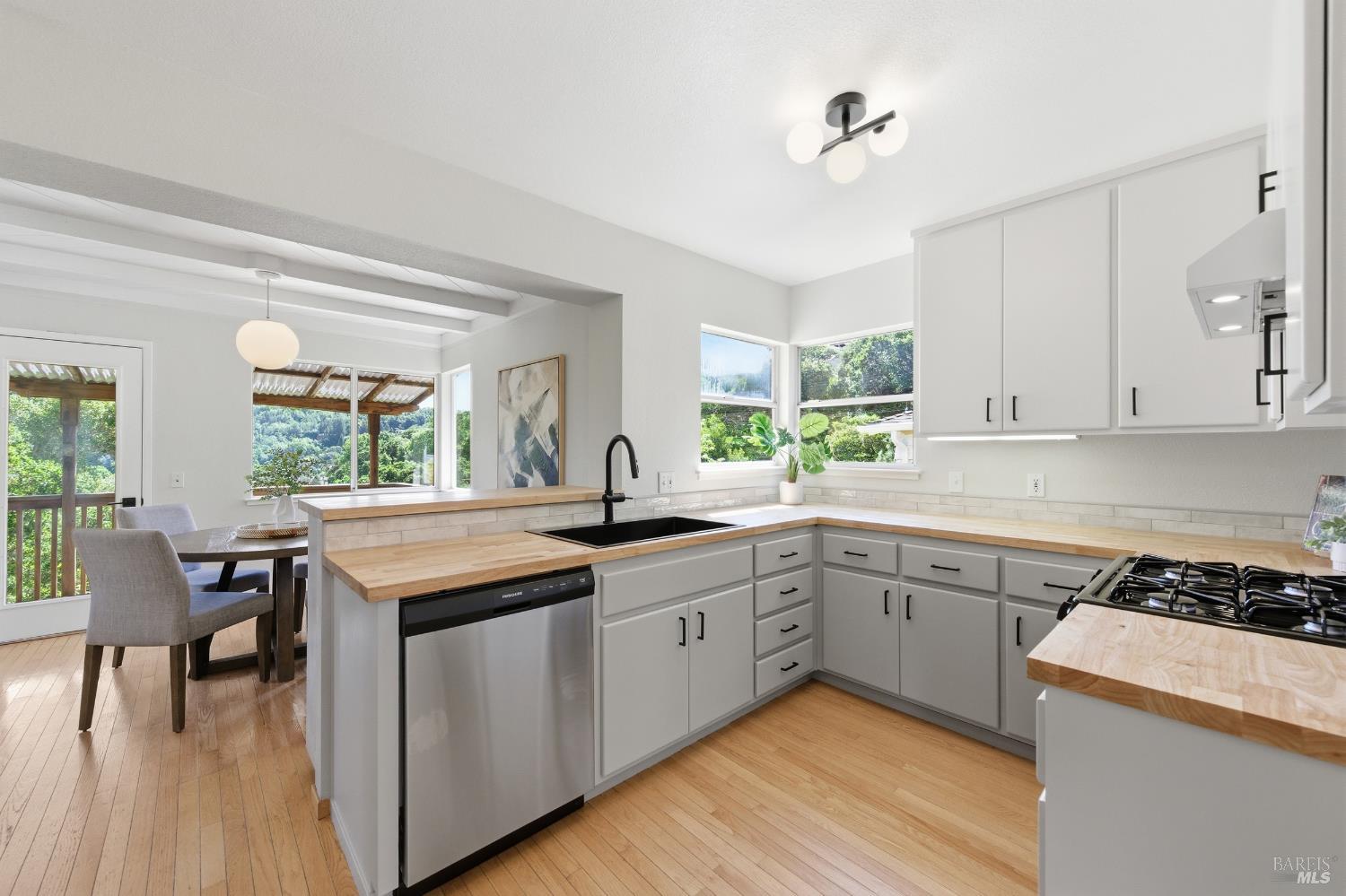 178 Reservoir Road San Rafael, CA 94901 - Photo 18 of 56