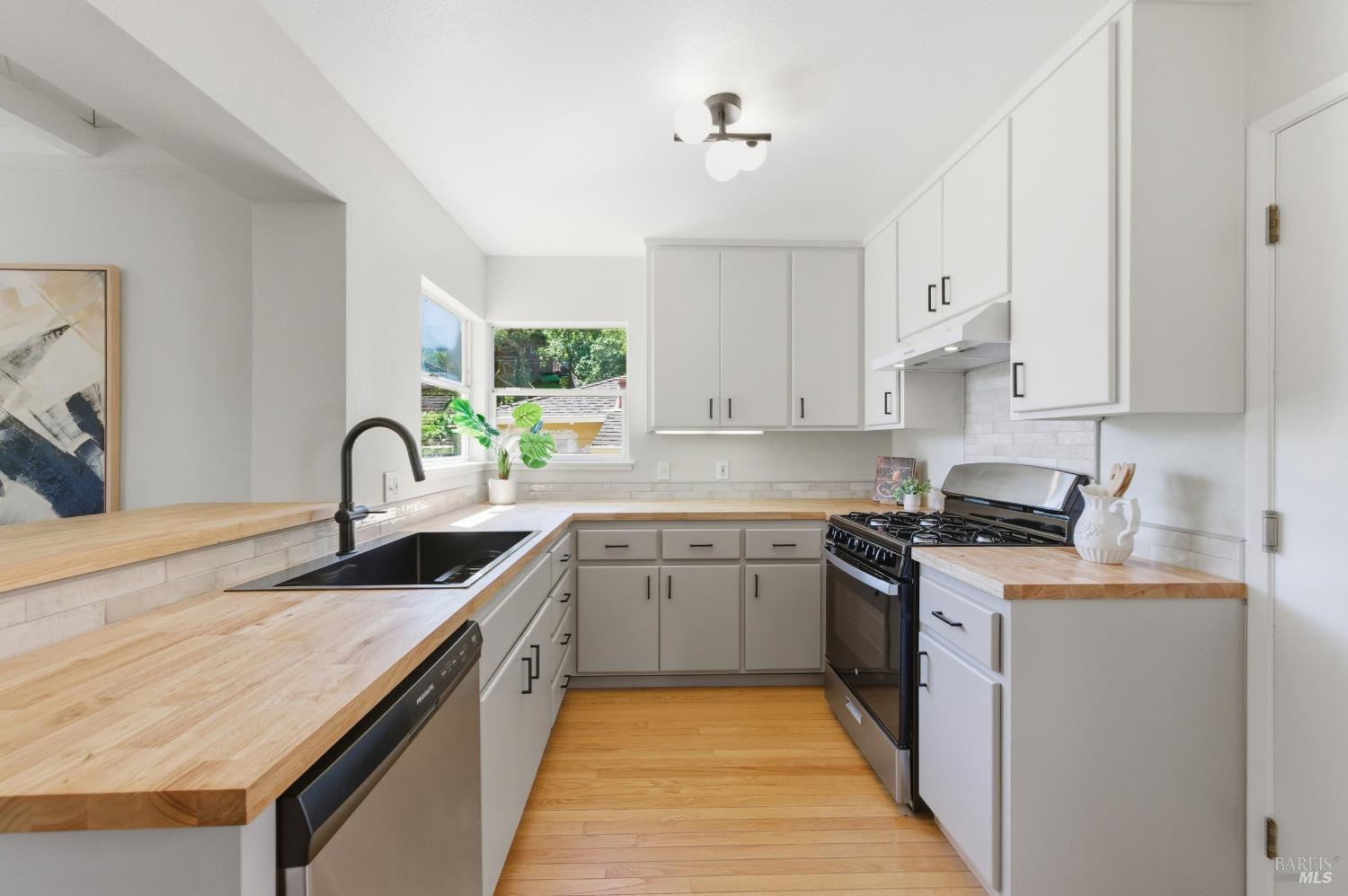 178 Reservoir Road San Rafael, CA 94901 - Photo 19 of 56