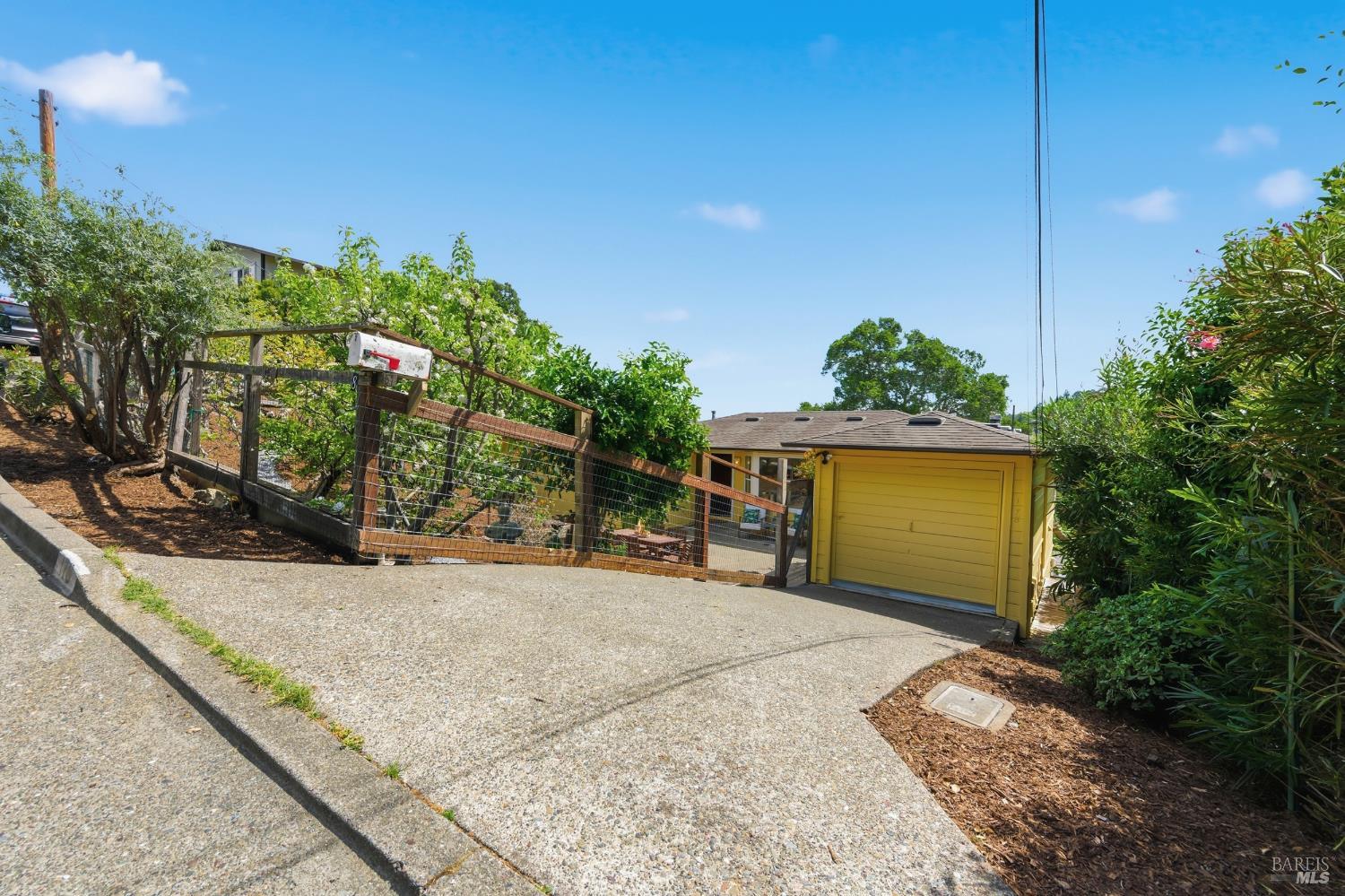 178 Reservoir Road San Rafael, CA 94901 - Photo 8 of 56