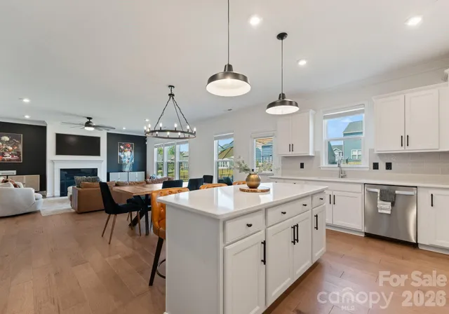 $699,000 | 11016 Larkslea Lane, Charlotte, NC 28278