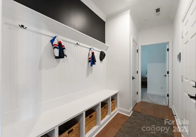 $699,000 | 11016 Larkslea Lane, Charlotte, NC 28278