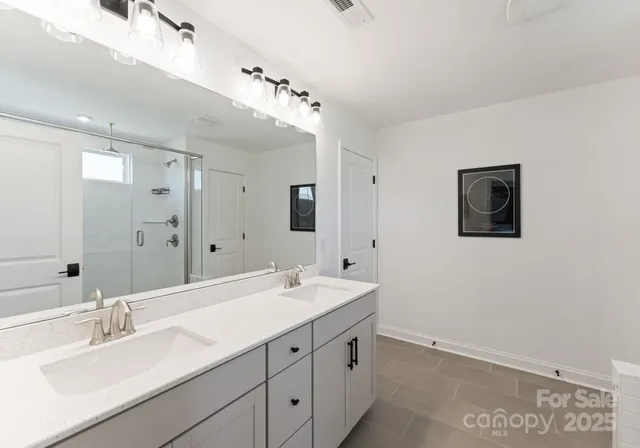 $699,000 | 11016 Larkslea Lane, Charlotte, NC 28278