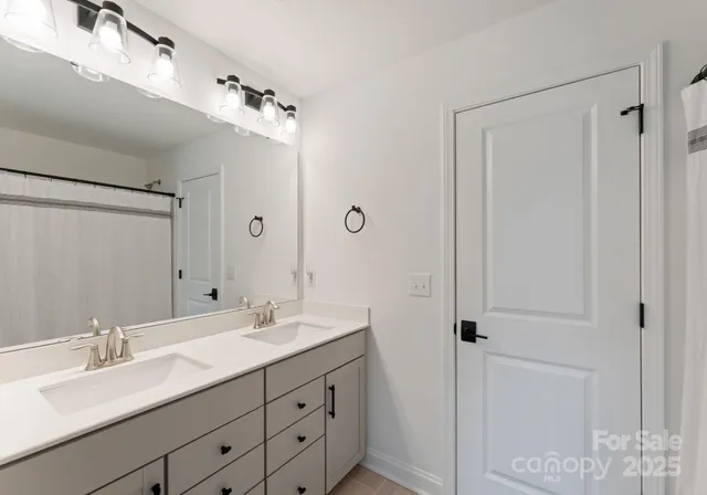 $699,000 | 11016 Larkslea Lane, Charlotte, NC 28278