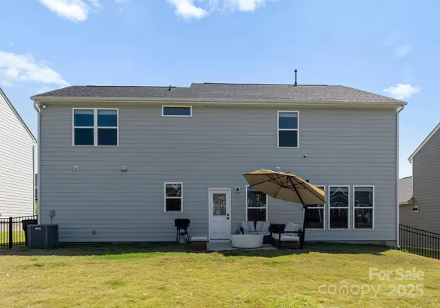 $699,000 | 11016 Larkslea Lane, Charlotte, NC 28278