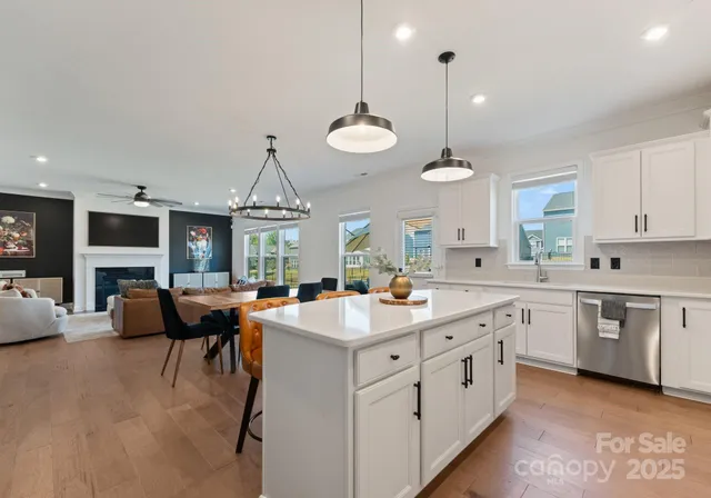 $699,000 | 11016 Larkslea Lane, Charlotte, NC 28278