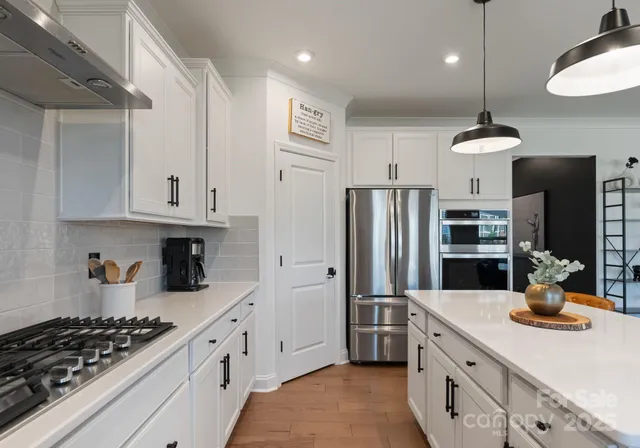 $699,000 | 11016 Larkslea Lane, Charlotte, NC 28278