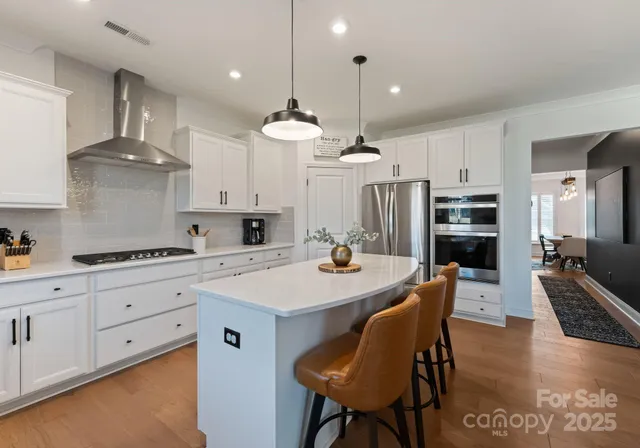 $699,000 | 11016 Larkslea Lane, Charlotte, NC 28278