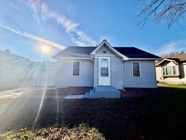 $125,000 | 714 South Elm Street, Lamberton, MN 56152