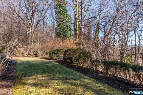 $1,995,000 | 5 Rocky Way, West Orange, NJ 07052