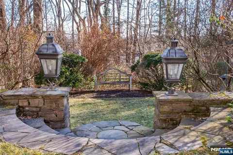 $1,995,000 | 5 Rocky Way, West Orange, NJ 07052