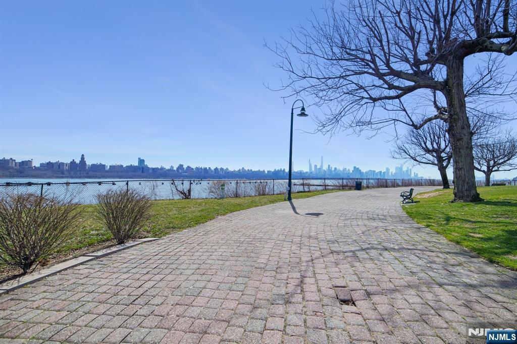 249 The Promenade Edgewater, NJ 07020 - Photo 29 of 29