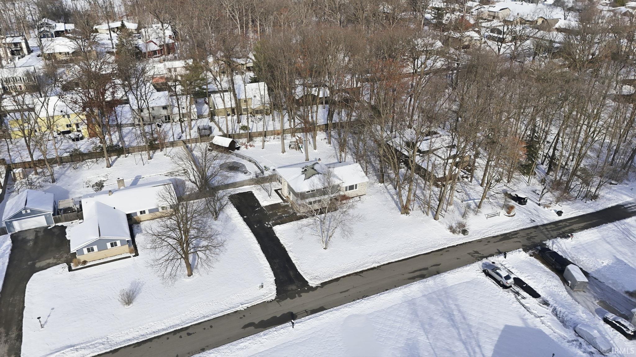 9420 Saratoga Road Fort Wayne, IN 46804 - Photo 2 of 36