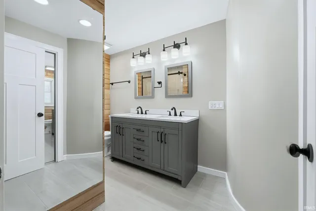 $389,999 | 9420 Saratoga Road, Fort Wayne, IN 46804