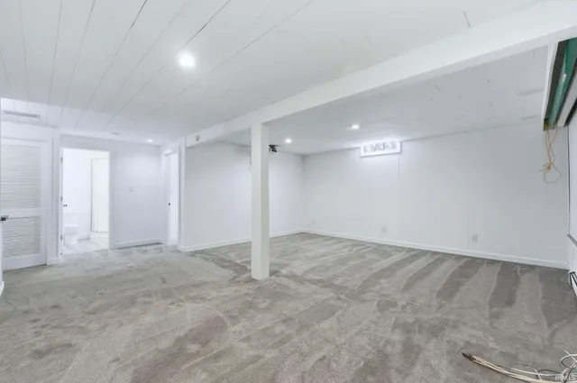 $389,999 | 9420 Saratoga Road, Fort Wayne, IN 46804